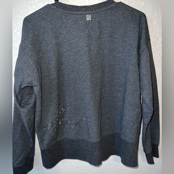 ❄️ LIMITED EDITION CALVIN KLEIN SLIGHTLY CROPPED SWEATER w/METAL DETAILS- MEDIUM - Picture 4 of 4